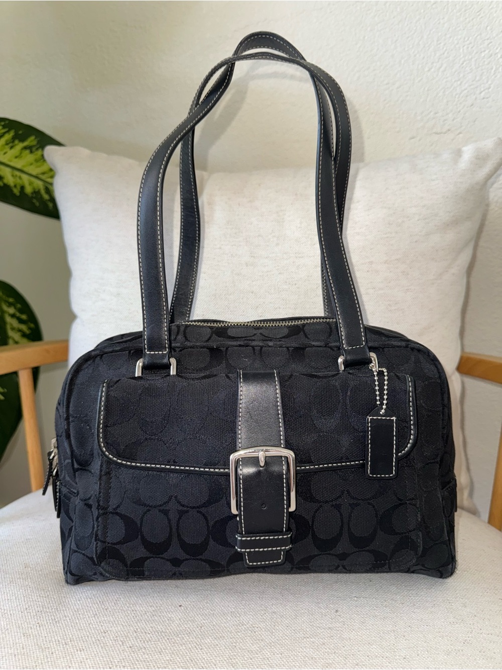 Vintage Coach Soho Signature Jacquard Black Shoulder Canvas Leather Shoulder Bag